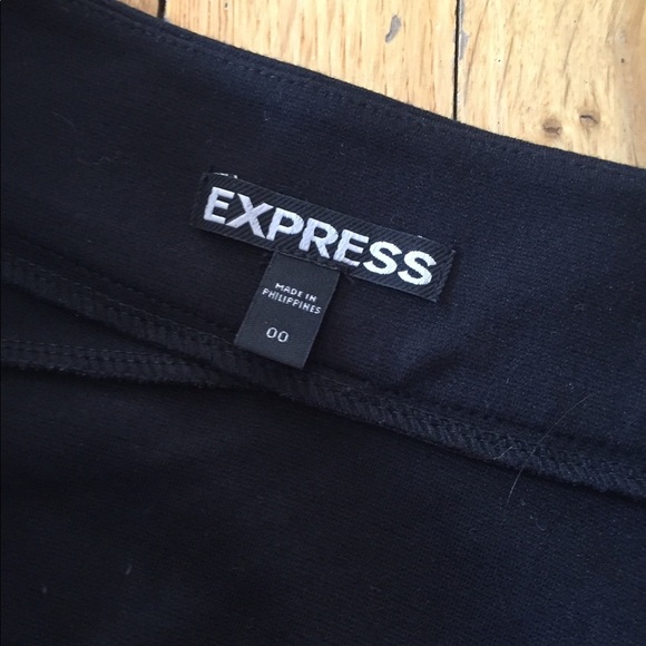 Express Black Mini Skirt Sz 00 - Picture 2 of 2